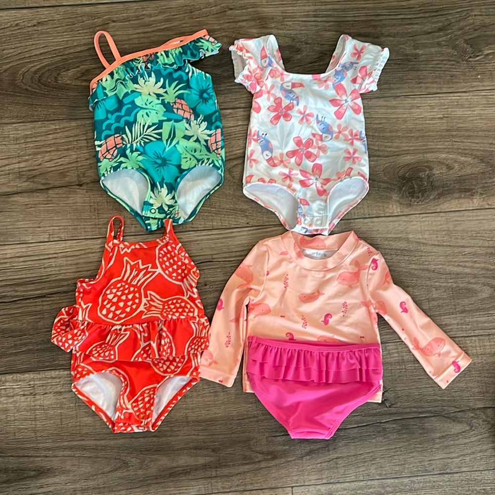 Lot of Carters swim